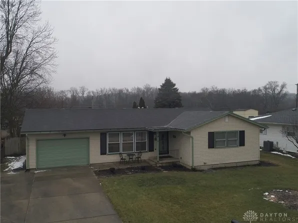 19 Moler Ave, Germantown, OH 45327