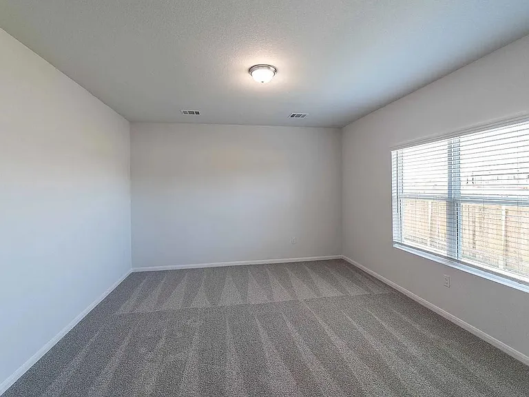515 Clearlake Dr — Photo 7