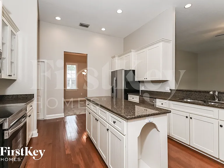 2528 Iris Ann Dr — Photo 5