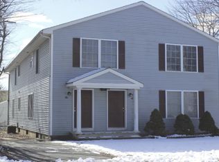 34 Mettler St #A, Woodbridge, CT 06525