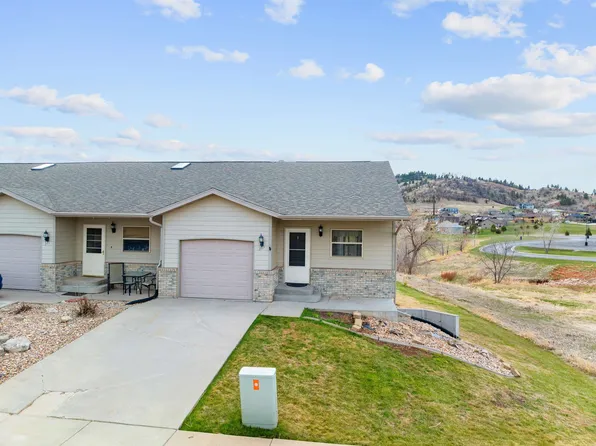 313 Woodland Dr, Spearfish, SD 57783