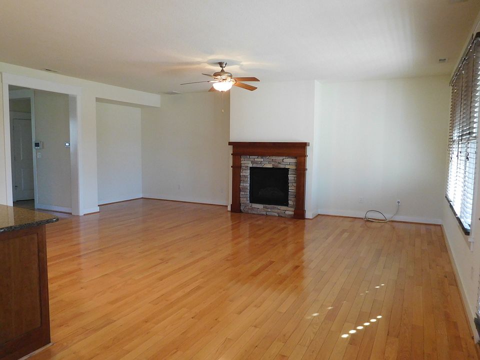 1st image of 3119 Cherry Hill Ln