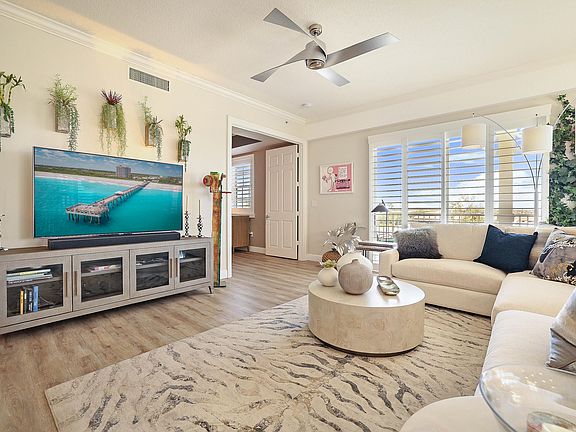 4th image of 810 Juno Ocean Walk #401b