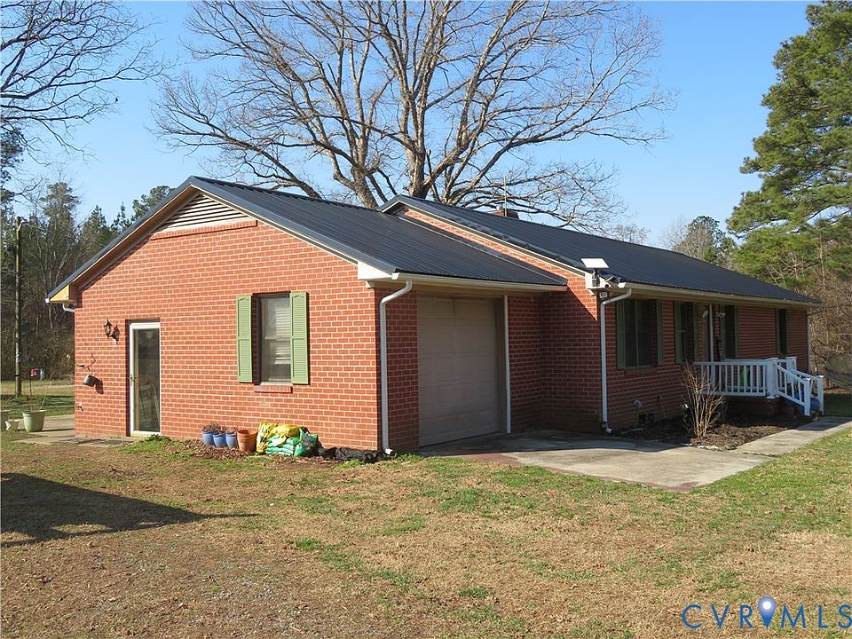 1st image of 44 Adsit Ln