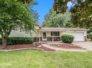 8063 Castleward Dr, Davison, MI