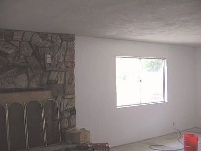 Living Room, View 2