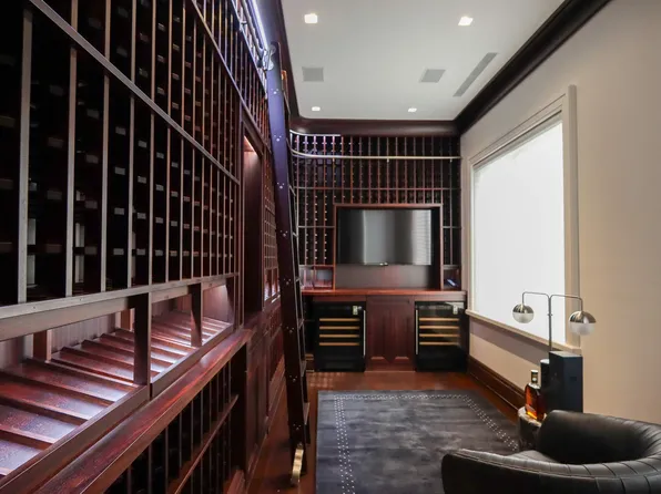 46 East 66th Street image 18 of 44