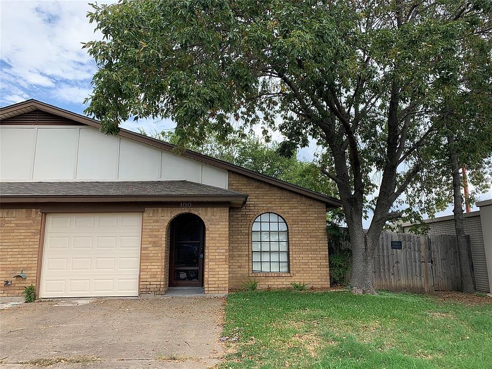 1st image of 100 Lakeway Dr