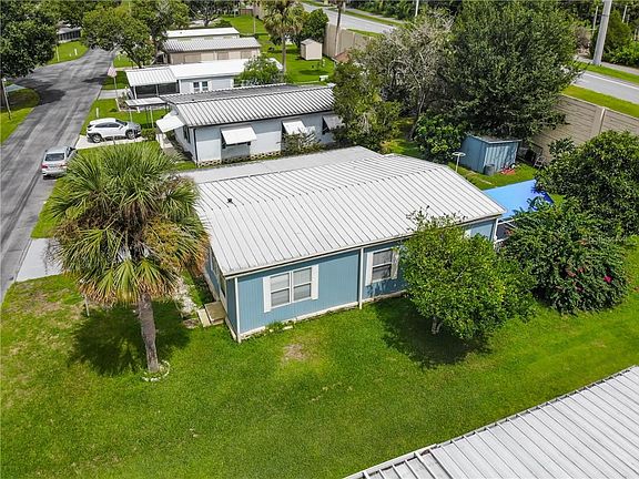 4th image of 209 Meadowlark Dr