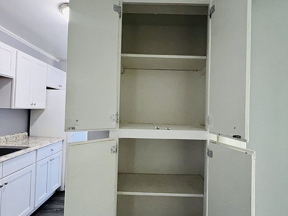4th image of 806 McCauley Blvd #807