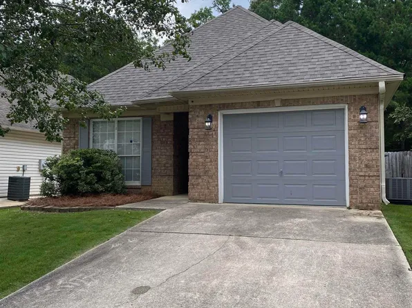 262 Forest Lakes Dr, Sterrett, AL 35147