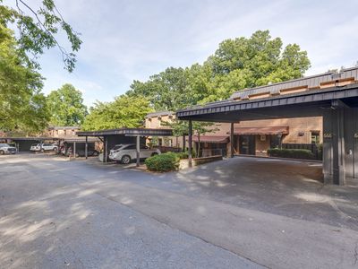 666 Timber Ln, Nashville, TN, 37215