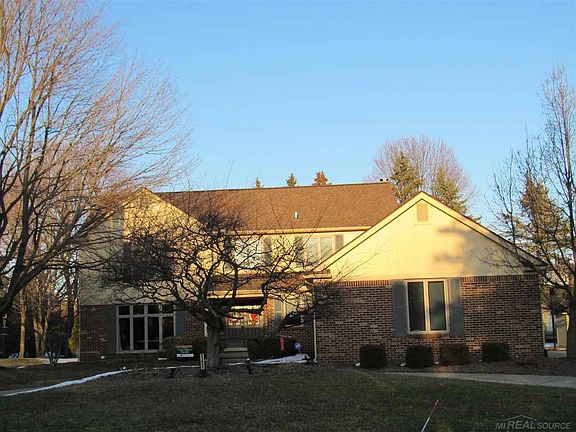 4th image of 53602 Marian Dr