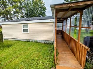 9409 Woods Rd, Bridgeport, NY 13030