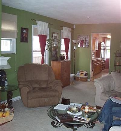 5th image of 2550 Mundale Ave