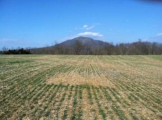 1828 Lawyer Rd, Penn Laird, VA 22846