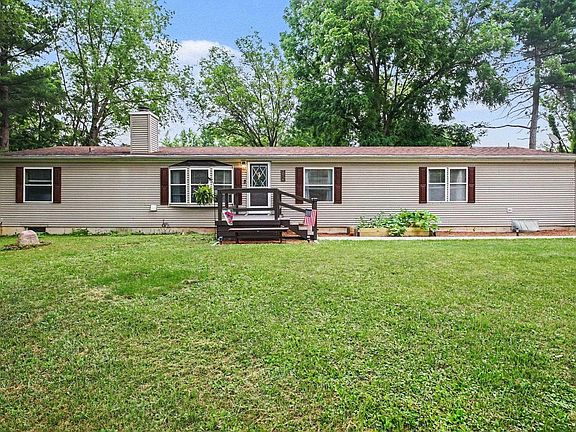 3rd image of 2656 E Evergreen Dr