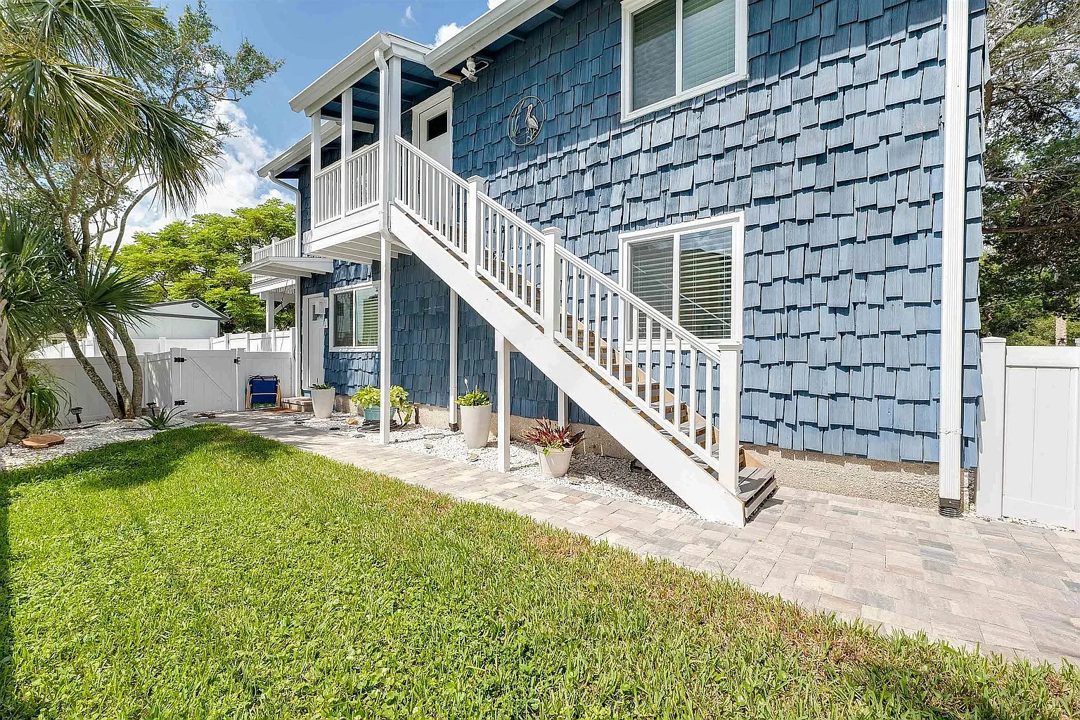 2 bed, 936 sqft, $2,800 — Photo 1