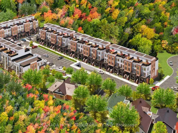 37 Bartlett Ave, Grimsby, ON L3M 5G6