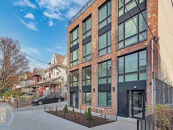5th image of 675 E 32nd St #3LL
