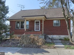 102 N Duke St, Hummelstown, PA 17036