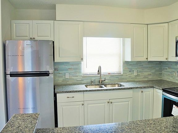 5th image of 4428 Gandy Cir