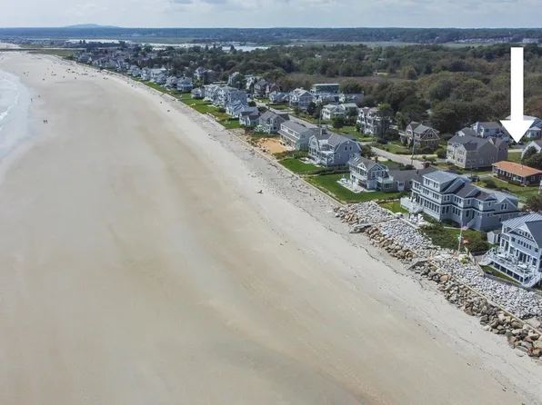 296 Island Beach Road, Wells, ME 04090