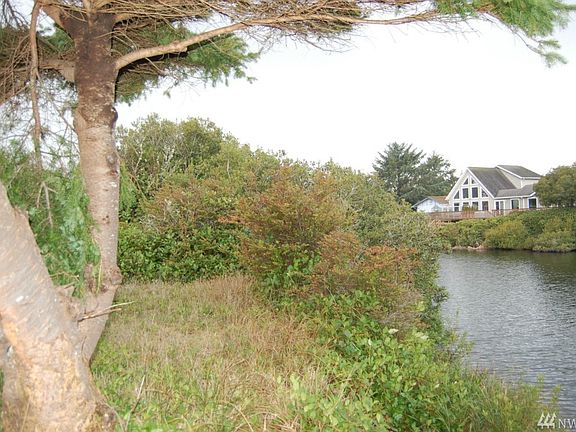2nd image of 360 Otsego St SW