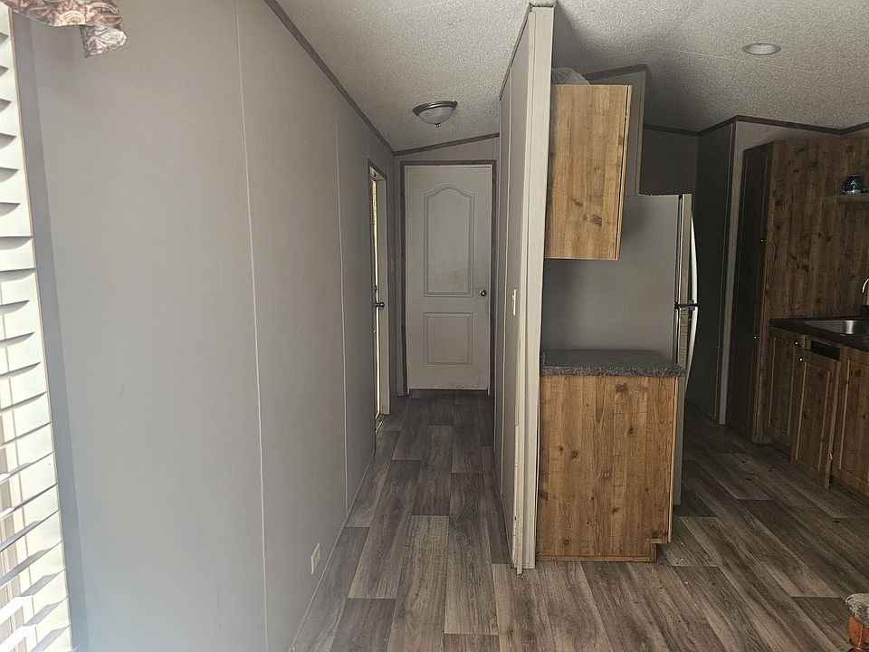 2nd image of 3406 King Ave #4