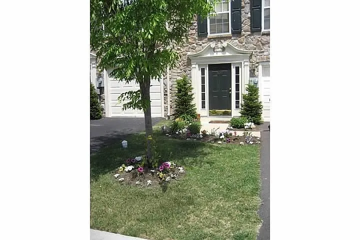 403 Jene Ct photo 1