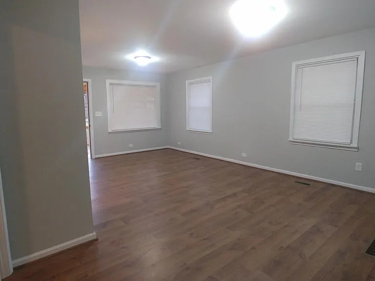 125 Church Ave — Photo 8