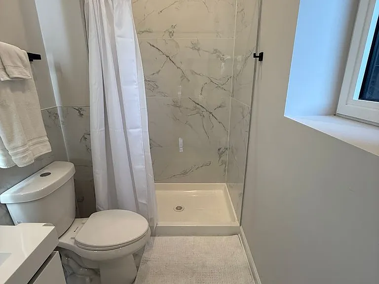 1635 S California Ave — Photo 60