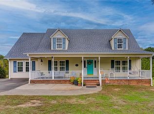 4855 Hampton Rd, Clemmons, NC 27012