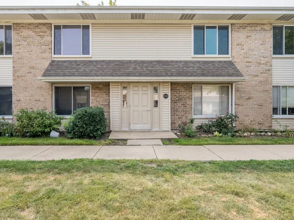 1735 Robin Walk APT C, Hoffman Estates, IL 60169