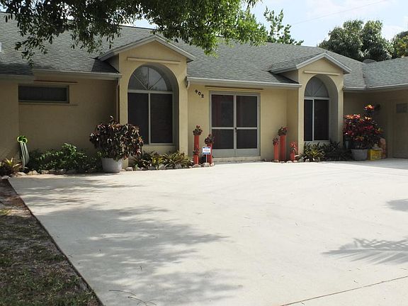 2nd image of 402 SW Nativity Ter