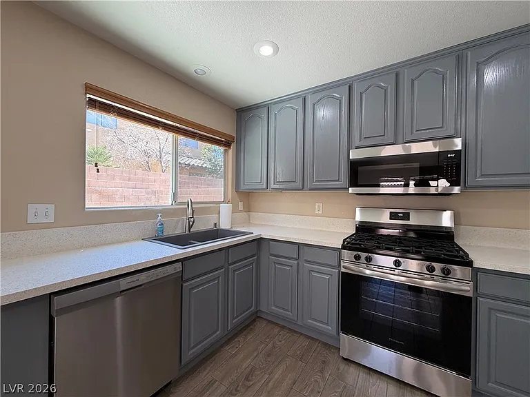 11018 Alora St — Photo 16