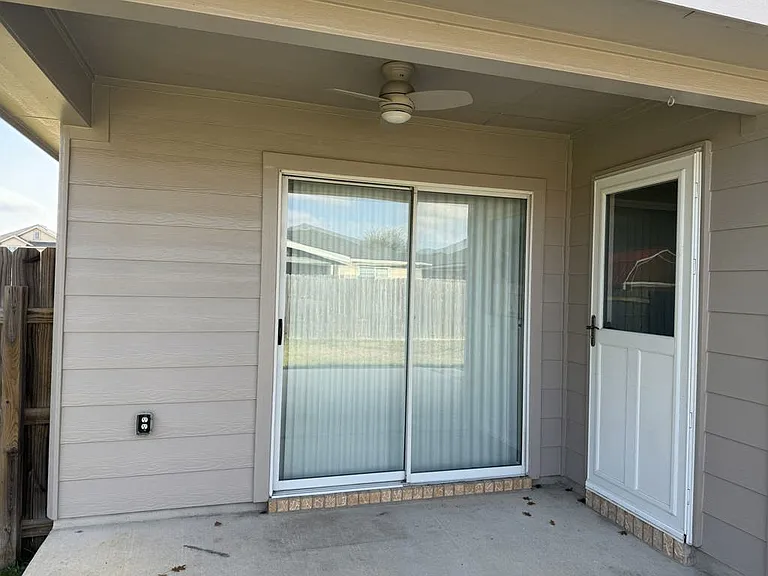 216 Pullman Place Blvd — Photo 16