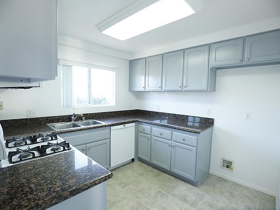 Updated Kitchen with Granite Counter