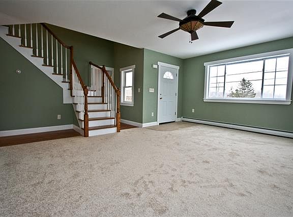 4th image of 120 Topland Rd