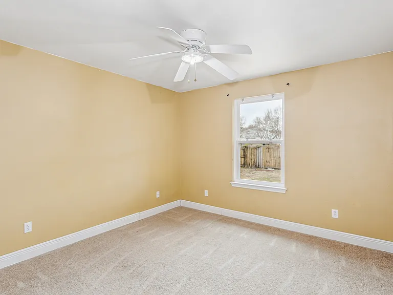 1136 Crane Cove Blvd — Photo 20