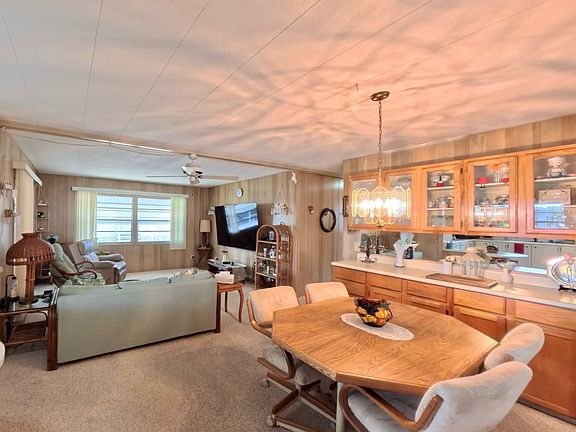 2nd image of 1258 Plantation Pl
