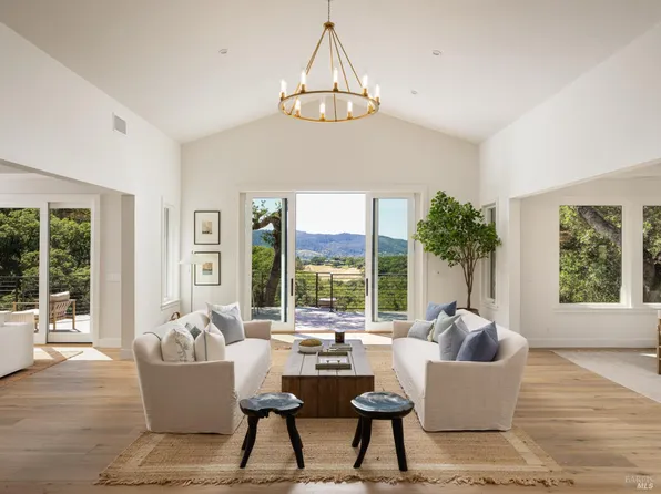 9995 Courtney Drive, Kenwood, CA 95452