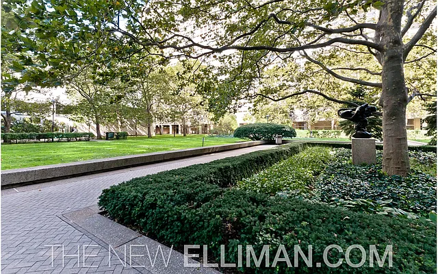 Rented by Douglas Elliman | media 26