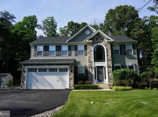 906 Rosenburry Way, Pasadena, MD 21122