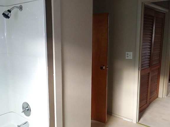 2nd image of 438 E Patterson St