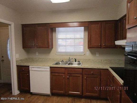 4th image of 518 San Robar Dr