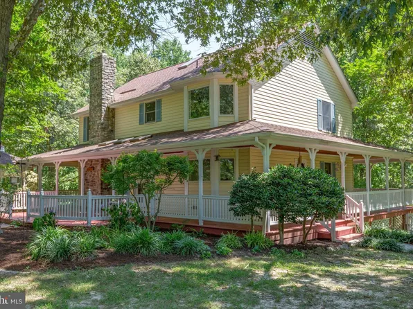 850 Truslow Rd, Fredericksburg, VA 22406