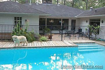 3rd image of 8802 Chatsworth Dr
