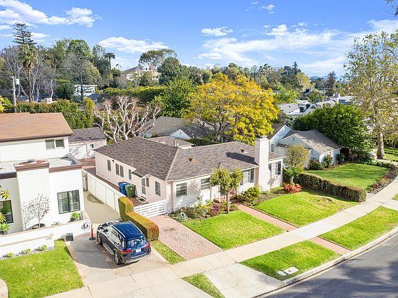 4th image of 434 N Bowling Green Way