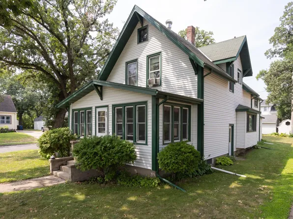 401 W Lakeside Dr, Fergus Falls, MN 56537